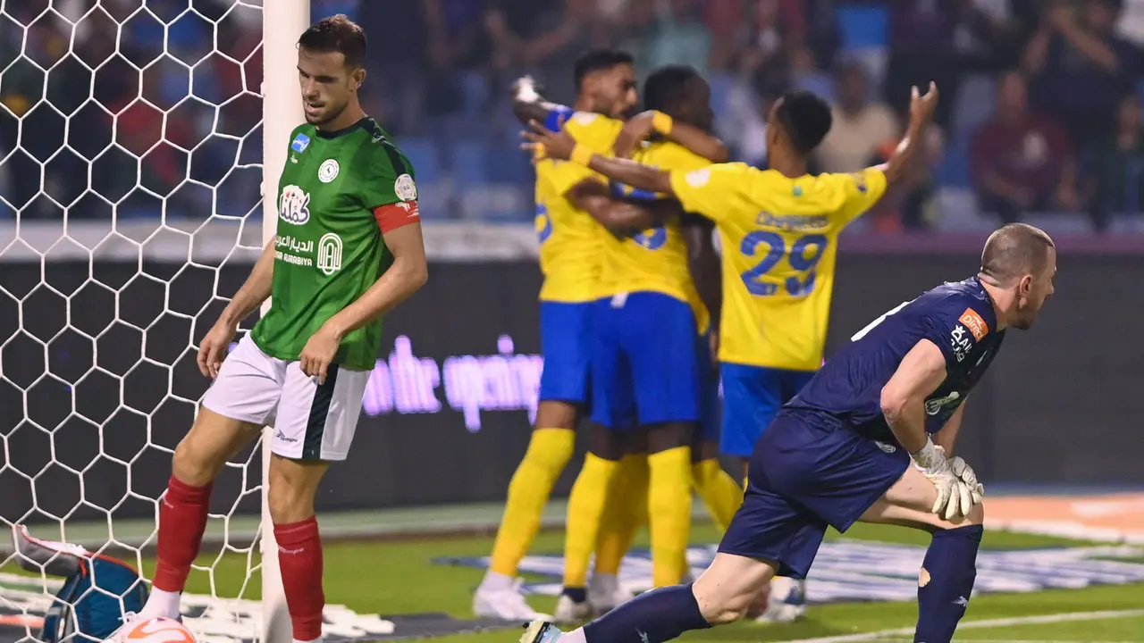 Foto: Momen Pertemuan Tiga Mantan Pemain Liverpool saat Laga Al-Ettifaq Vs Al-Nassr, Mane Sempat Getarkan Gawang Dua Eks Kapten The Reds