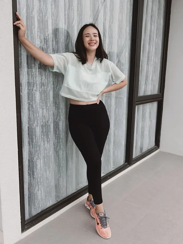 Potret Terbaru Pamela Bowie yang Baru Dilamar Kekasih