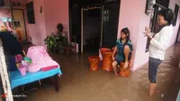 JK Tengok Korban Banjir Manado, PMI Rogoh Kocek Rp 1 M