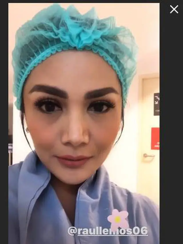 7 Momen KD Temani Raul Lemos Operasi, Netizen Soroti Tasbih Digitalnya