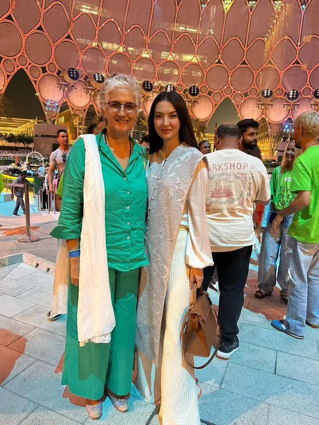 Gaya Simple Tapi Menawan Raline Shah Hadiri Konferensi di Dubai, Pancarkan Aura Lady Boss dengan Busana Monokrom