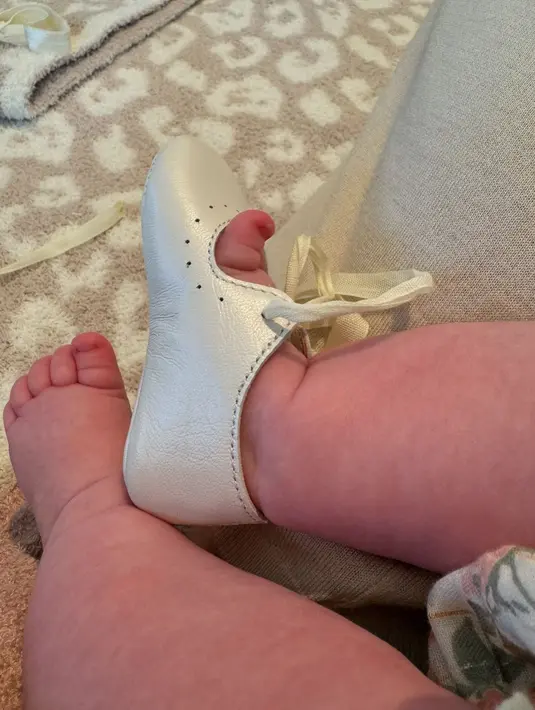 Anak Sofia Richie. [Foto: Instagram/sofiagrainge]