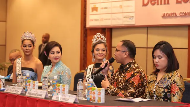 [Bintang] Preskon Miss Universe dan Puteri Indonesia 2017