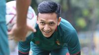 Dany Saputra telah bergabung latihan dengan Persik pascaoperasi lutut di Jakarta. (Bola.com/Gatot Susetyo)
