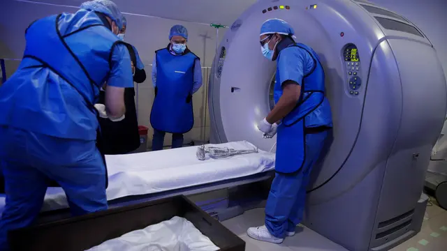 Sekelompok ilmuwan di Meksiko melakukan tes terhadap spesimen yang diduga “alien”
