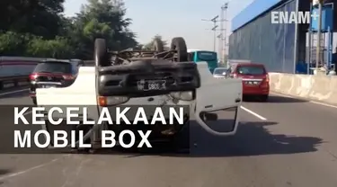 Kecelakaan Mobil box di KM 02 tol dalam kota terjadi akibat supir hilang kendali