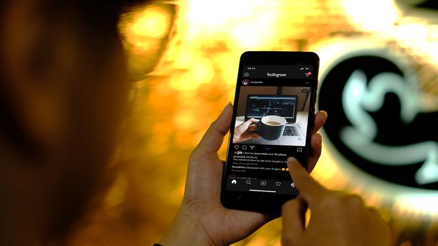 Bisnis di media sosial