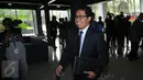 CEO PT Liga Indonesia, Joko Driyono saat akan menghadiri pertemuan tertutup dengan delegasi FIFA dan AFC di kantor PSSI, Jakarta, Selasa (3/11/2015). Joko berharap ada sinergi antara FIFA, AFC, PSSI dan Pemerintah. (Liputan6.com/Helmi Fithriansyah)
