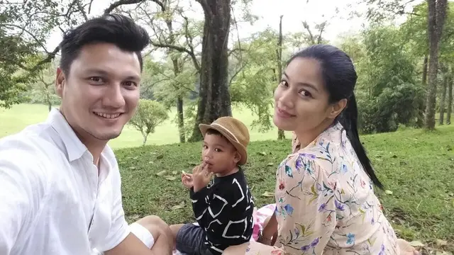 [Bintang] 9 Tahun Menikah, Ini 8 Potret Keharmonisan Titi Kamal dan Christian Sugiono