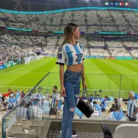 Lihat tampilan WAGs atau istri dan pacar pemain Argentina saat nonton Piala Dunia [@agus.gandolfo]