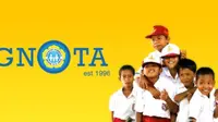 Gerakan Nasional Orang Tua Asuh (GNOTA) telah membantu 2,3 juta anak Indonesia untuk dapatkan bantuan kebutuhan sekolah sejak 1996. 