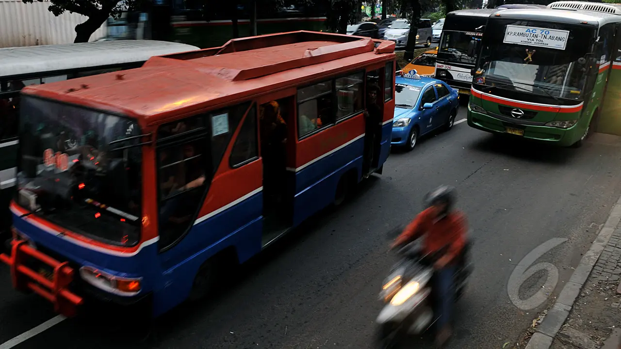 Setelah APTB, Giliran Kopaja ‘Ditendang’ Ahok
