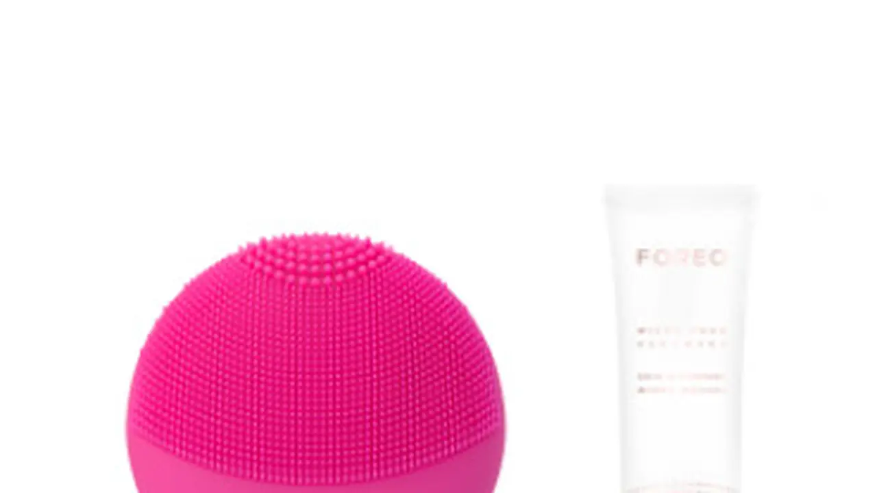 Luna fofo dan Micro Foam Cleanser 100ml