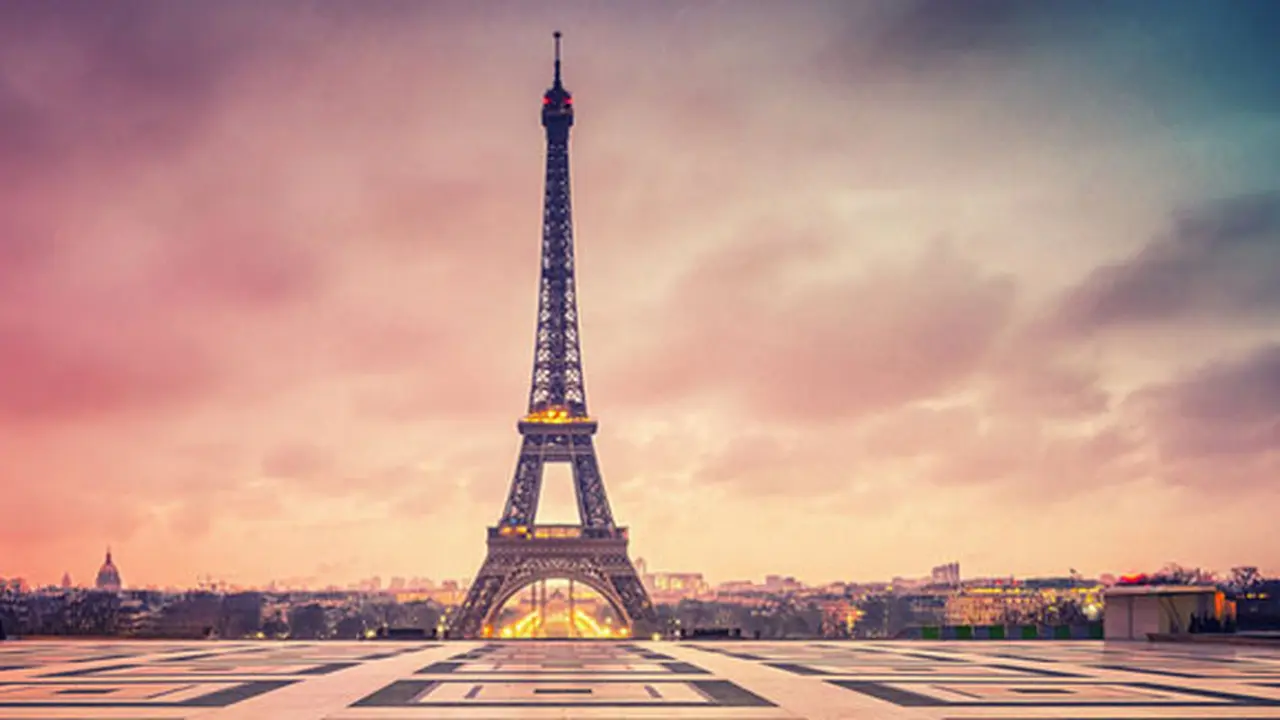 (C) travelandstories