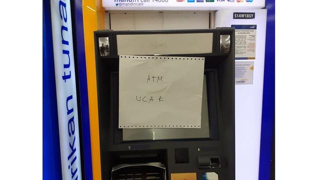 6 Tulisan di ATM Rusak Ini Bikin Geleng Kepala