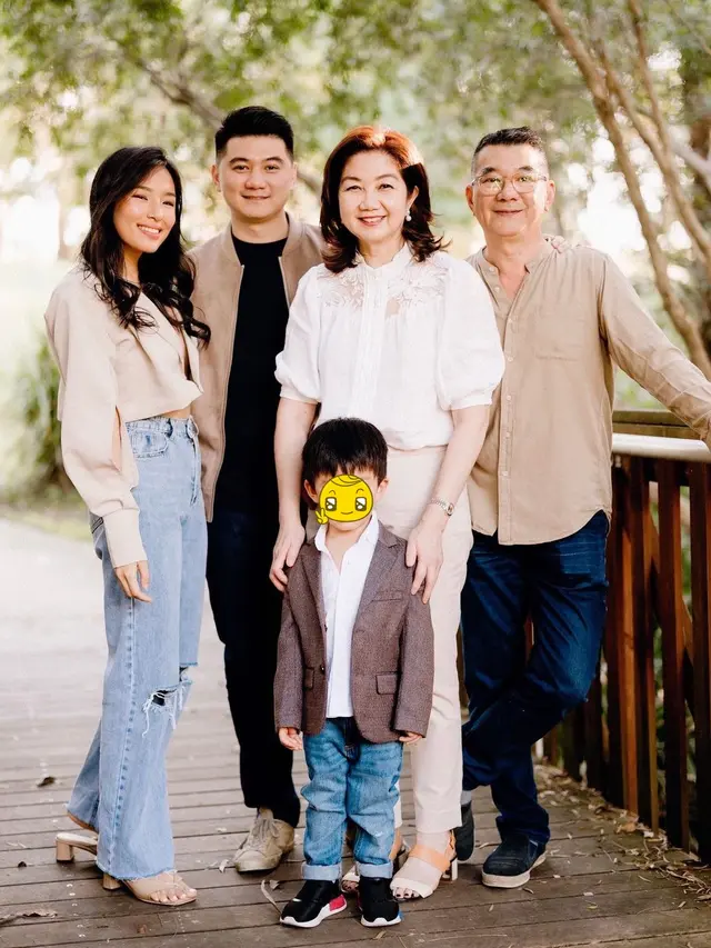 6 Potret Kebersamaan Chef Arnold dan Keluarga di Australia yang Jarang Tersorot