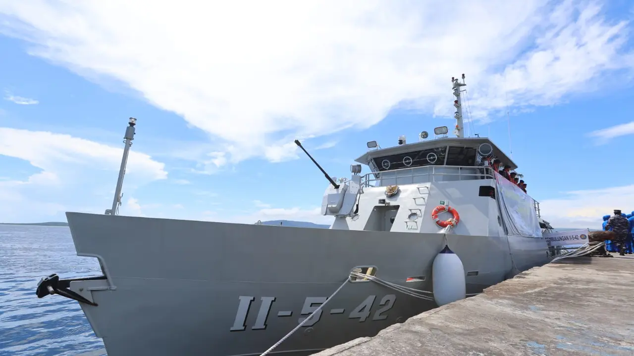 Kapal Laut.