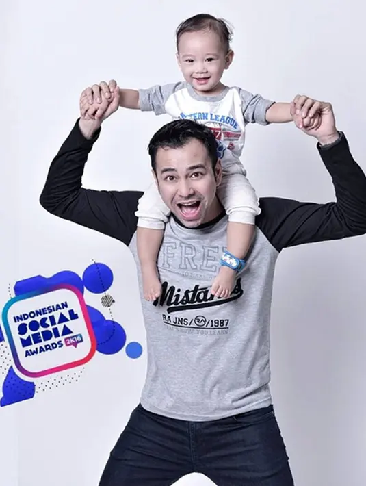 Raffi Ahmad memiliki jam yang super sibuk dalam dunia entertainment. Selain itu, ia juga disibukkan dengan banyak usaha yang telah dirintisnya. (Instagram/raffinagita1717)