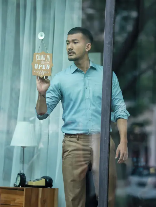 Lelaki yang telah tiga tahun menikah dan belum memiliki momongan itu juga selalu mengikuti perkembangan Gempi melalui sosial media. Bahkan tak sungkan selalu update apapun postingan tentang Gempi di Instagram. (Adrian Putra/Bintang.com)