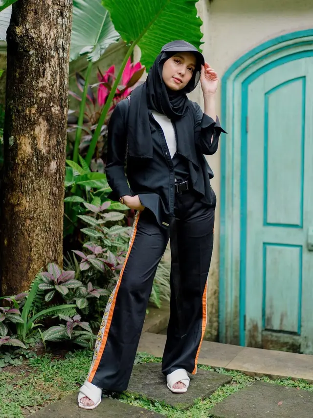 6 Inspirasi Hijab Outfit ala Jenahara yang Kasual dan Stylish