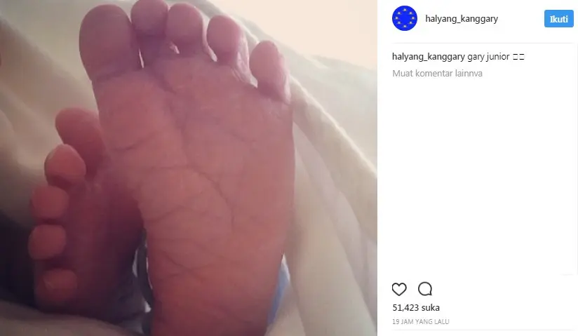 	Kang Gary mengungah foto kaki milik bayi mungil di Instagram miliknya.
