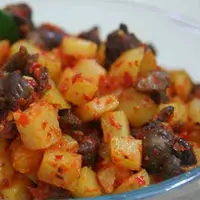 Santap sedap dengan sambal goreng ati untuk menutup Ramadan.| Via: selerasa.com