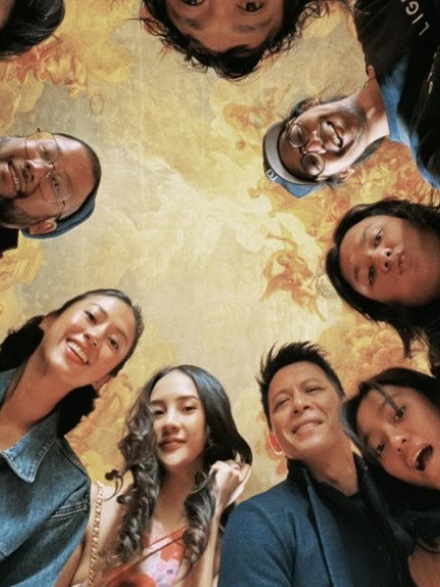 6 Potret Alleia Bareng Rekan Artis Ariel Noah, Mulai Masuk Circle Selebritas