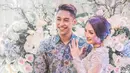 Setelah go public pada 2018, keduanya melangsungkan lamaran pada Maret 2019 lalu. Dan 25 Juli 2019 mereka resmi melangsungkan pernikahan. (Instagram @krisjianabah)
