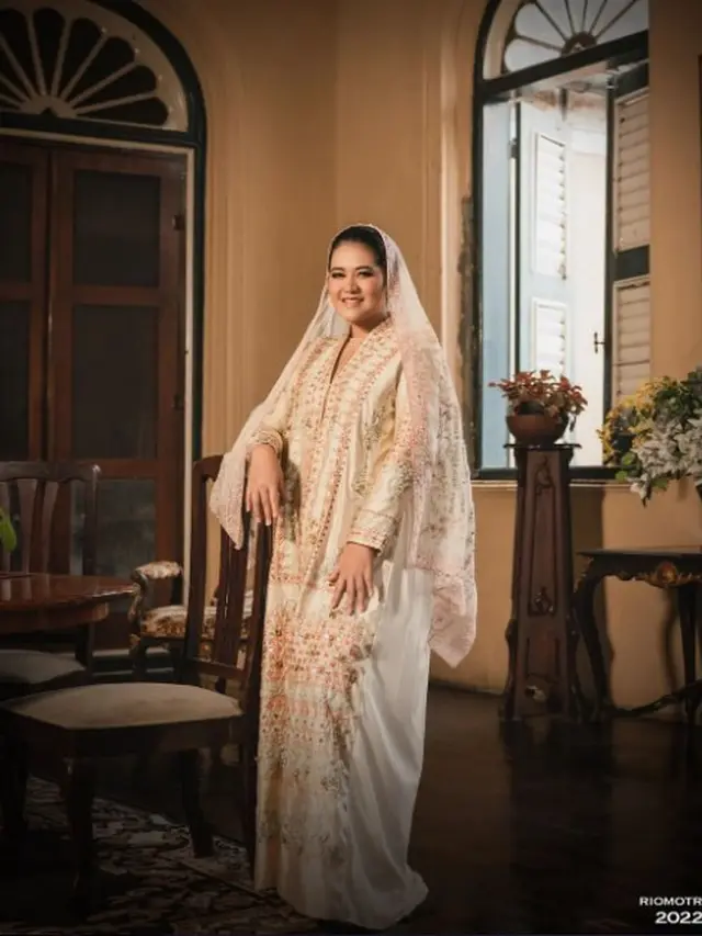 7 Gaya Pemotretan Kahiyang Ayu Jelang Idul Fitri, Tampil Mewah dan Menawan