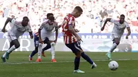 Hasil Liga Spanyol: VAR Picu Penalti dan Kartu Merah Huijsen, Atletico Tundukkan Real Madrid