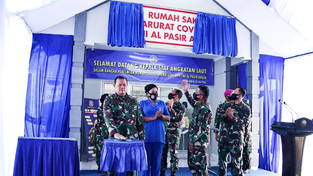 Kasal Laksamana TNI Yudo Margono meresmikan penggunaan Rumah Sakit Darurat Covid-19 (RSDC) TNI AL.