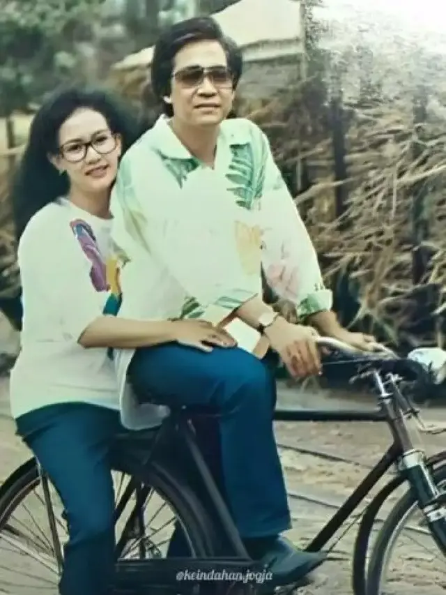 Potret Lawas Sri Sultan Hamengukubuwono X saat Masih Muda, Tampan Disebut Mirip Deddy Mizwar
