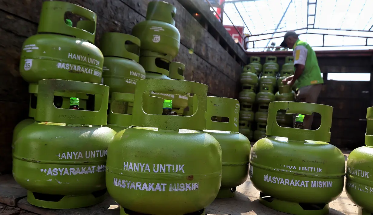 Capaian ini sebagai bukti bahwa proses penyaluran LPG 3 kg sudah terdata secara digital. (Liputan6.com/Angga Yuniar)