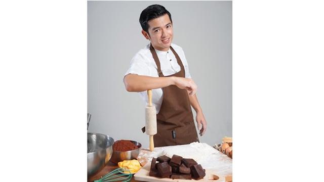 Lebih Nyaman Jadi Chef, Ini 7 Pesona Nicky Tirta Saat Berada di Dapur