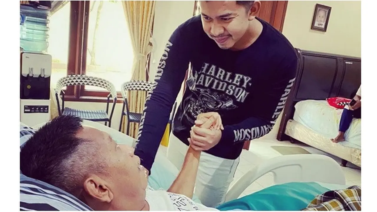 6 Potret Kondisi Terbaru Tukul Arwana Usai Pendarahan Otak, Sudah Makin Membaik