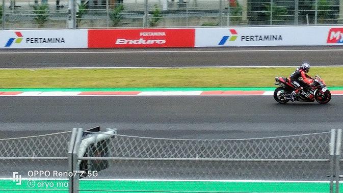 Hasil foto kamera belakang Oppo Reno7 Z 5G saat event MotoGP Mandalika. (Dok: Oppo Indonesia)