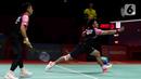 Pebulu tangkis ganda putra Indonesia Leo Rolly Carnando/Daniel Marthin saat bertanding melawan He Ji Ting/Zhou Hao Dong dari China dalam pertandingan babak final Indonesia Masters 2023 di Istora Senayan, Jakarta Pusat, Minggu (29/1/2023). Leo Rolly Carnando/Daniel Martin keluar sebagai juara Indonesia Masters 2023 seusai mengandaskan pasangan China, He Ji Ting/Zhou Hao Dong dua game langsung dengan skor 21-17, 21-16.  (Liputan6.com/Herman Zakharia)