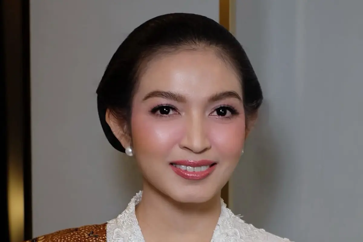 Selvi Ananda saat Rayakan Hari Kartini