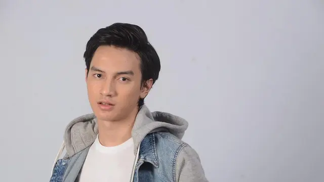 6 Potret Farhan Rasyid, Pemeran Devan dalam Sinetron Anak Band