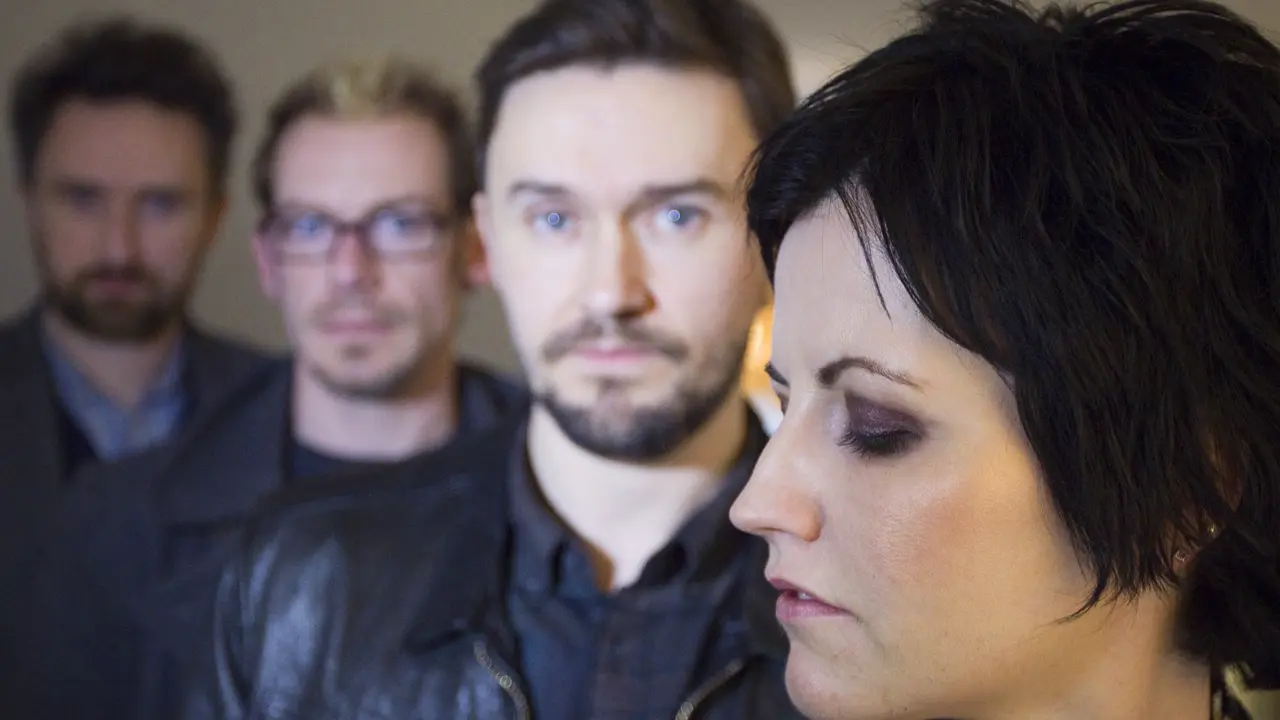 [Bintang] Dolores O'Riordan