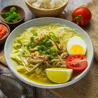 ilustrasi soto ayam/Aris Setya/Shuttertsock