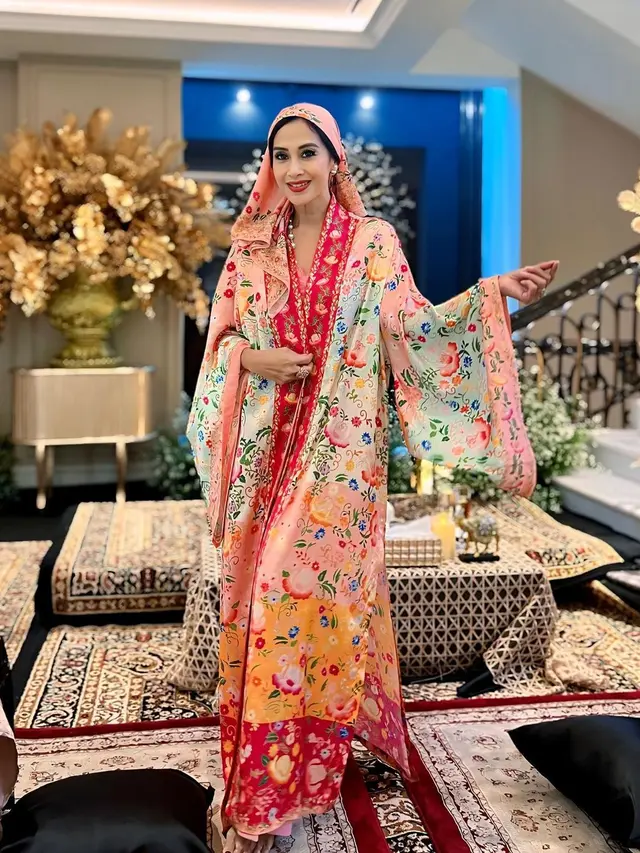 Potret Diah Permatasari Hadiri Bukber Keluarga, Dikelilingi Anak dan Keponakan yang Ganteng-Ganteng