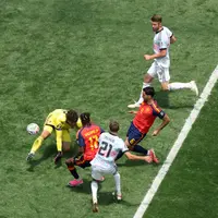 Spanyol vs Belgia: De La Fuente Puji Karakter Kuat Mikel Merino dan La Furia Roja!