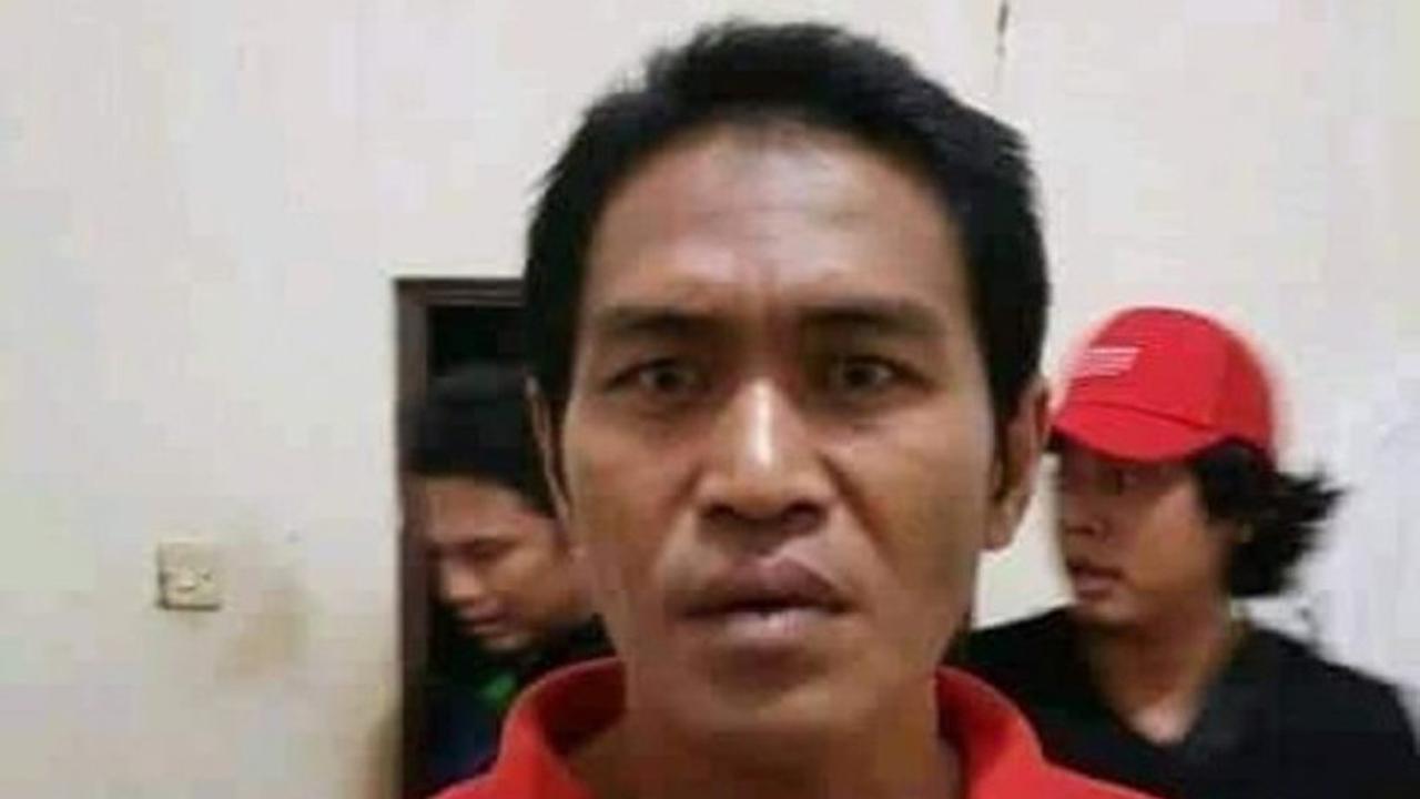 Jenazah dalam kontainer plastik