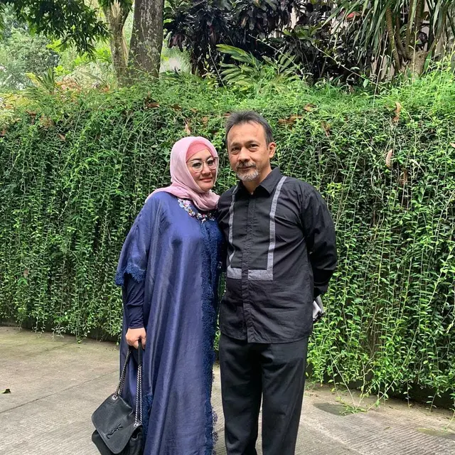 30 Tahun Menikah, Ini 6 Potret Harmonis Adi Bing Slamet dan Istri