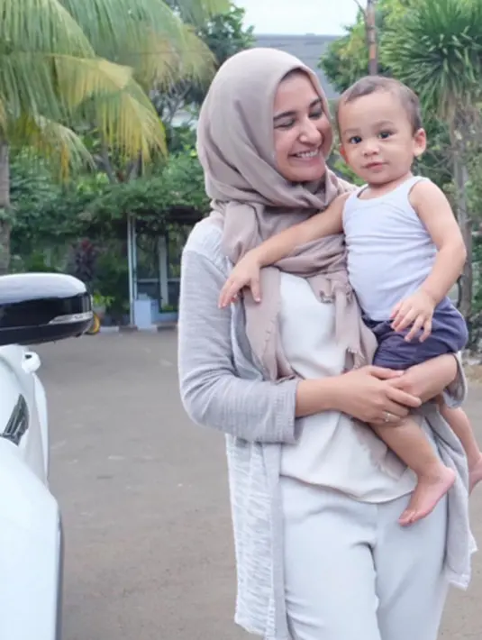 Shireen sungkar sering mendapat pujian dari para fans di akun instagramnya. (viainstagram@shireensungkar@Bintang.com)