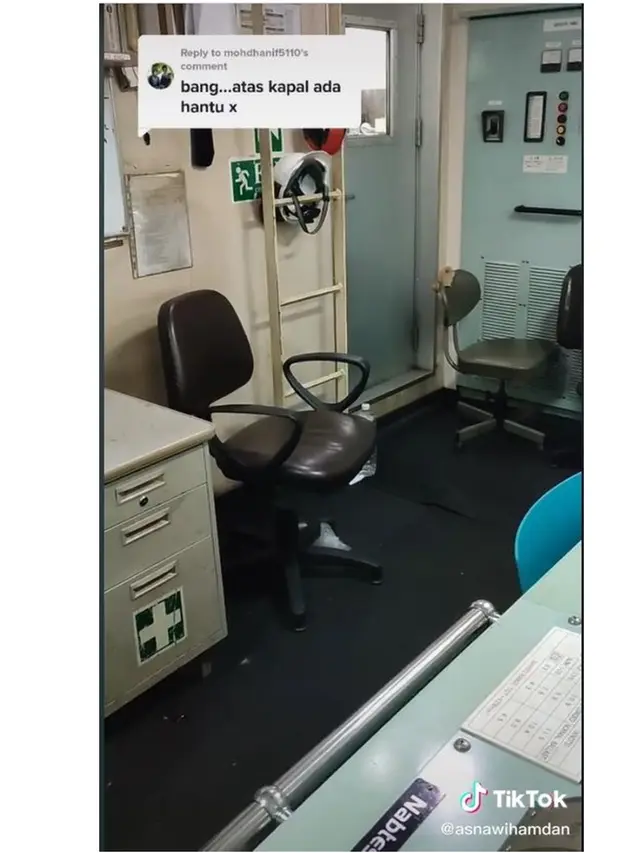 Pria Ini Rekam Kejadian Horor di Dalam Kapal, Mendadak Kursi Gerak Sendiri