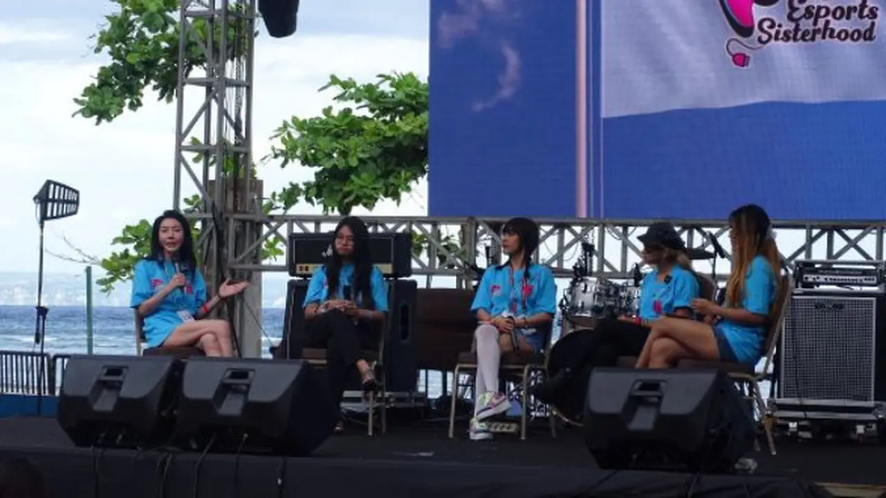 Sesi Woman in Esports