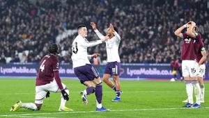 West Ham memecah kebuntuan melalui Tomas Soucek pada menit ke-50, sebelum Manchester United membalas lewat Benjamin Sesko di menit ke-90+6. (Adam Davy/PA via AP)