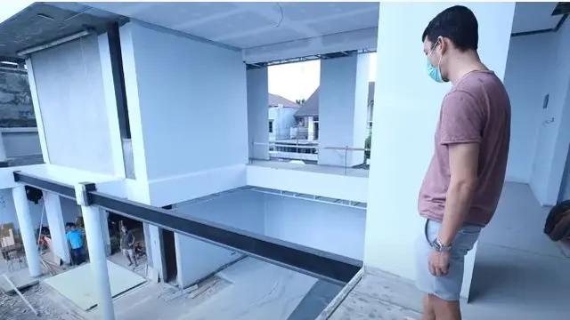 6 Potret Rancangan Rumah Baru Christian Sugiono, Ukuran Keramiknya Curi Perhatian